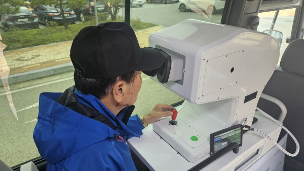 정지 및 동체시력 검사