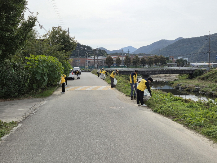 소양천 환경정화 봉사활동 실시1